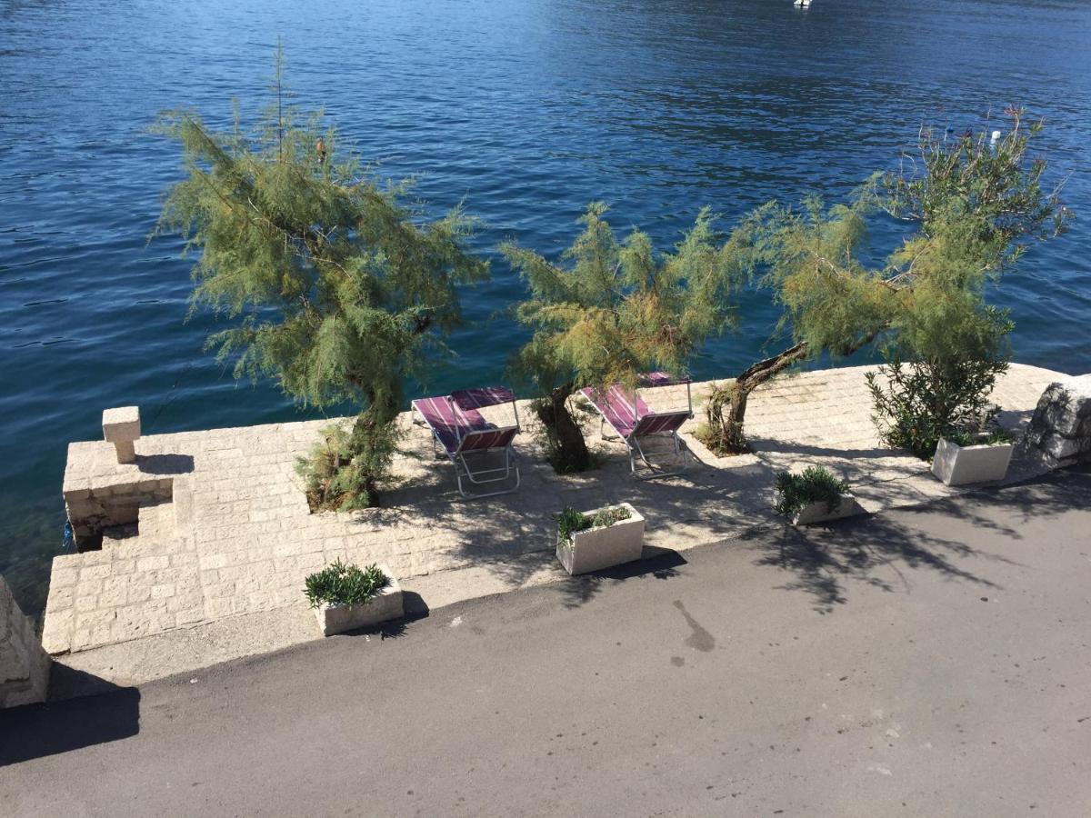 Apartment Waterline Πέραστ Εξωτερικό φωτογραφία